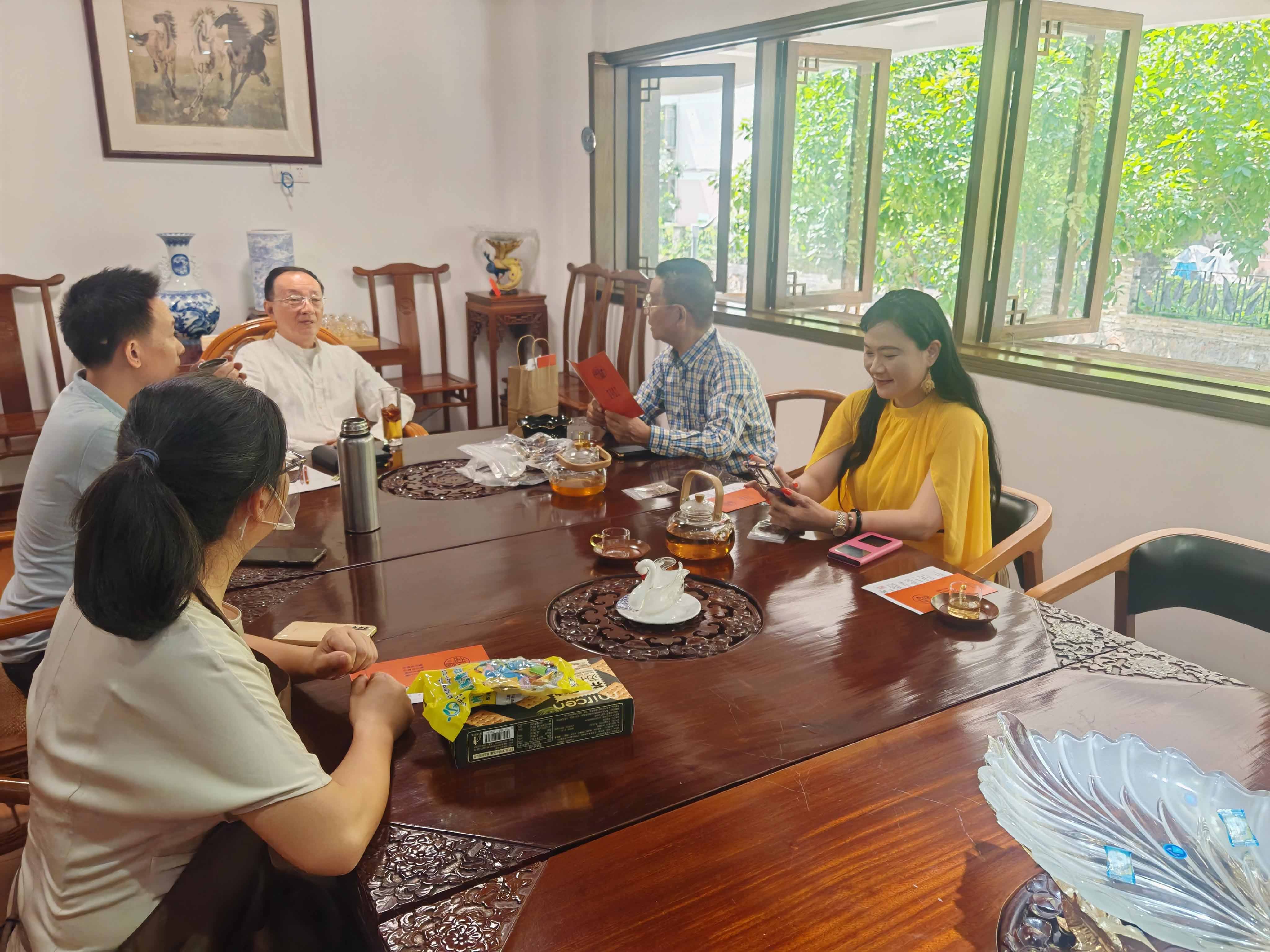 【展商风采】灵汁食聊馆——载福人生健康